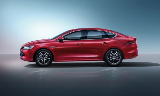 voitures 185km/H hybrides électriques