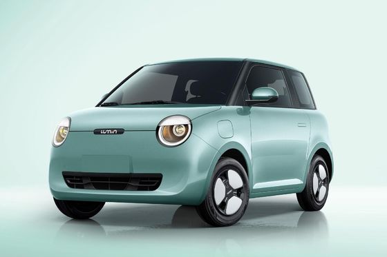 Petites voitures électriques de berline avec hayon arrière des véhicules électriques 155KM New Energy de Changan Lumin