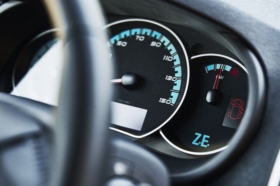 2 Seater Van avec le meilleur prix chez Renault Kangoo, et confortable aux caractéristiques, au kilomètrage, à l'allocation des places, et aux performances de moteur