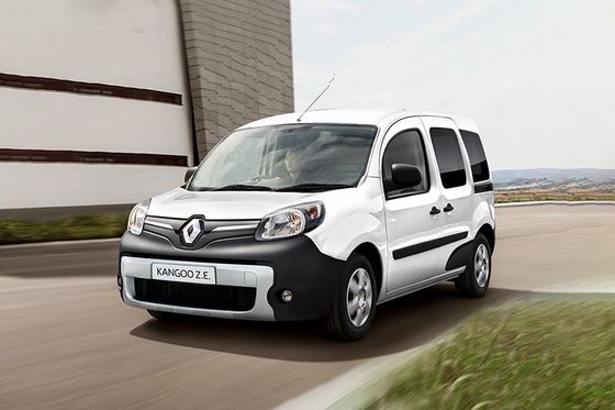 2 Seater Van avec le meilleur prix chez Renault Kangoo, et confortable aux caractéristiques, au kilomètrage, à l'allocation des places, et aux performances de moteur