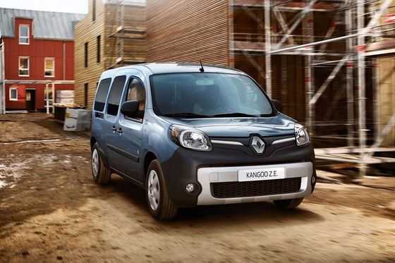 2 Seater Van avec le meilleur prix chez Renault Kangoo, et confortable aux caractéristiques, au kilomètrage, à l'allocation des places, et aux performances de moteur
