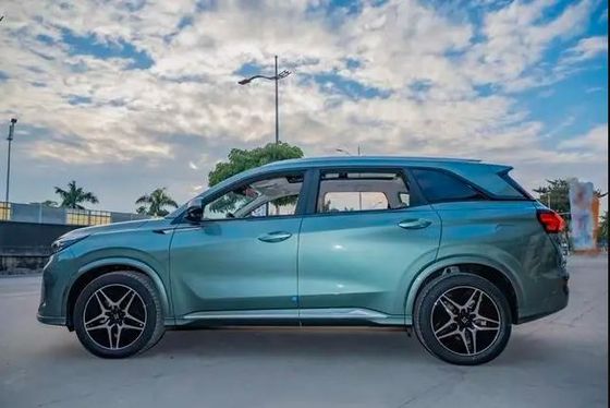 Dongfeng SUV électrique de taille moyenne