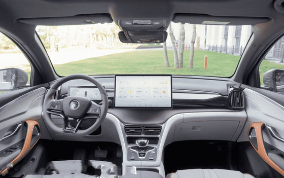 voiture hybride de 230km/h SUV