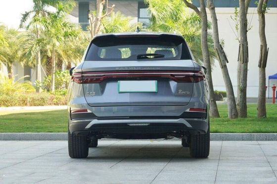 voiture hybride de 230km/h SUV