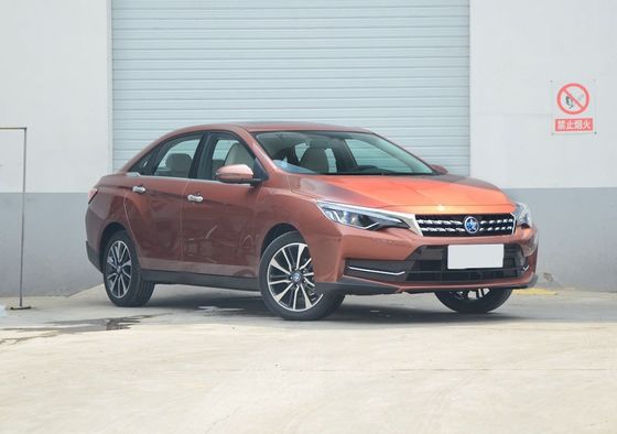 Dongfeng Nissan Venucia D60 EV voiture d'entraînement de main gauche d'empattement de 2500mm - de 3000mm