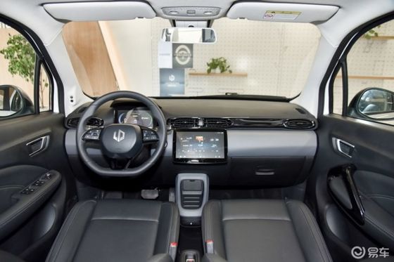 petits SUV véhicules électriques de Leapmotor T03 CLTC 403km EV SUV de voitures de 100km/h