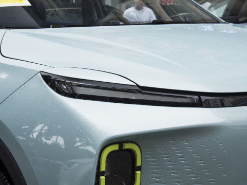 La petite géométrie écologique E 320km de Geely de voitures électriques de SUV 401km 5 portes 5 Seaters