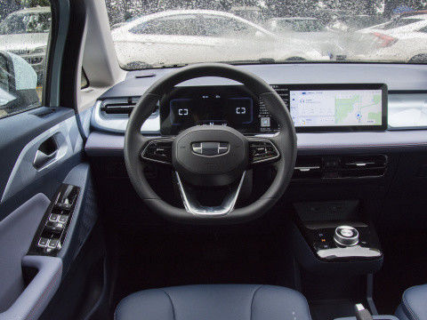 La petite géométrie écologique E 320km de Geely de voitures électriques de SUV 401km 5 portes 5 Seaters