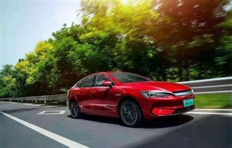 voitures électriques moyennes de 400km