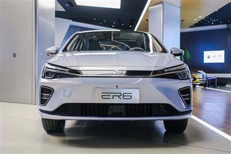 La merveille ER6 de Feifan terme long roue SUV à grande vitesse automatique des voitures FWD 4 d'EV