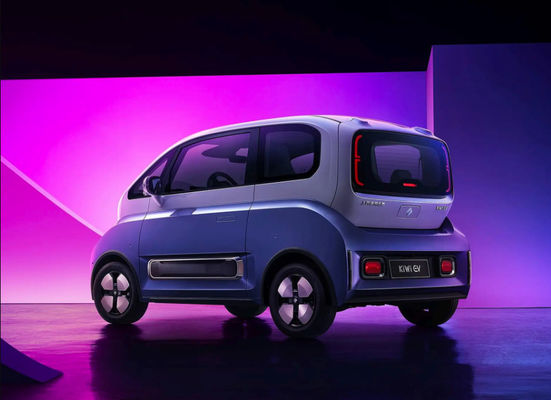 Petites voitures électriques adultes automatiques Baojun Kiwi High Speed New Energy 105km/h de SUV