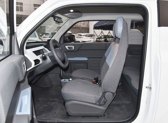 Berline avec hayon arrière New Energy électrique 120km NEDC de sièges des voitures 4 de Geely Panda Mini EV