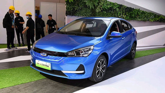 Les voitures électriques pures de Chery Arrizo E chargent rapidement la chaîne de la porte 401km de Seater 4 de la voiture 5 de SUV