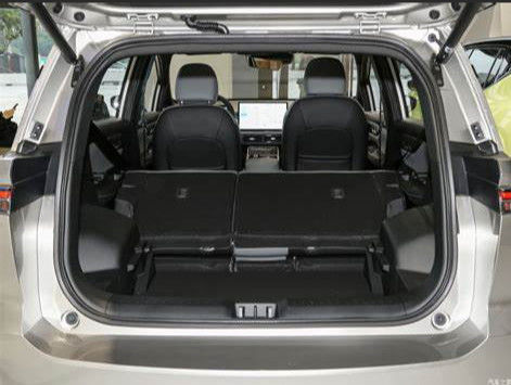 Les voitures électriques pures de Hycan Z03 s'étendent le lecteur À ROUES MOTRICES 140km/h de SUV de voiture de 430km 5 Seater