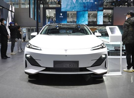 Voitures électriques automatiques de haute performance de Changan Sl03 cinq sièges de la porte cinq à quatre roues