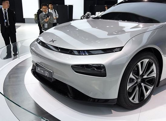 Voiture électrique Xpeng P7 Nedc 2WD 4WD 480 de limousine intelligente gamme de 586 670 706km