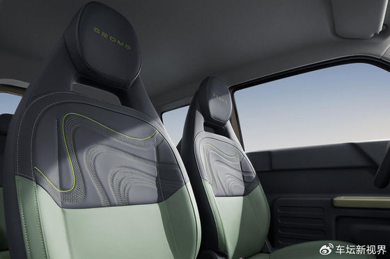 2023 Mini voiture électrique Petit véhicule électrique chinois avec un visage de Bronco à Geely Panda Knight 200 km de portée