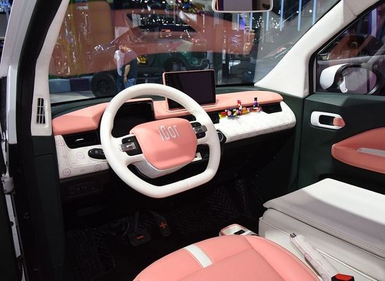 Smart Mini Ev Car Chery Mini électrique 4 roues QQ glace 3 portes 4 sièges 2023