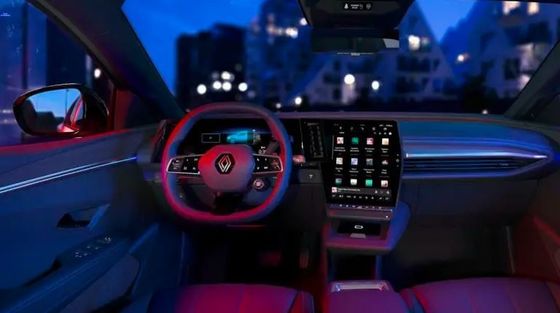 Test de conduite à long terme sur la batterie Renault Megane E-Tech de 40/60kWh, avec une autonomie d'environ 158/208 miles