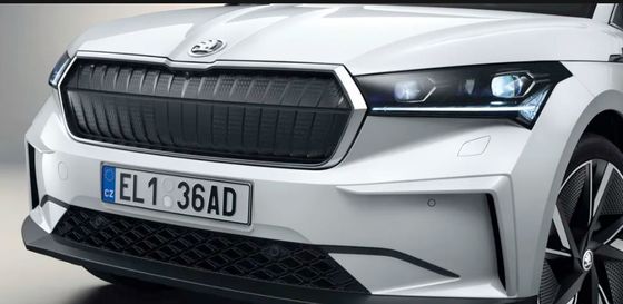 assez confortable à conduire et très rapide à Skoda Enyaq iv80 82kWh batterie moteur unique, voiture électrique à traction arrière