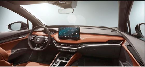 assez confortable à conduire et très rapide à Skoda Enyaq iv80 82kWh batterie moteur unique, voiture électrique à traction arrière