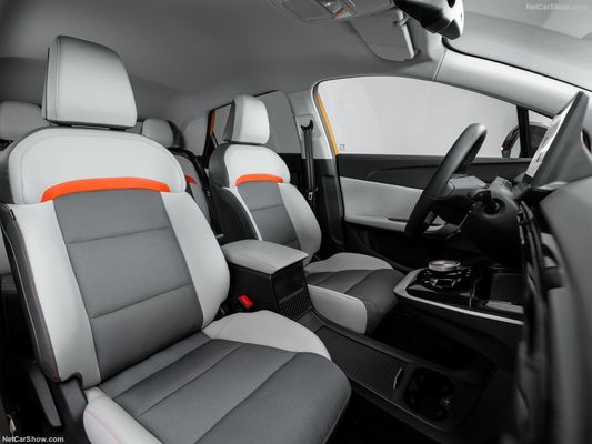 Nouvel énergie 2024 le plus chaud véhicule purement électrique MG4 EV avec 250N.m couple max. 986l extra grand espace de coffre