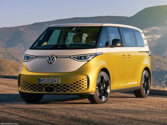 VW classique camping-car MPV Volkswagen ID Buzz. 2023 robort électrique grand espace pratique pour les familles