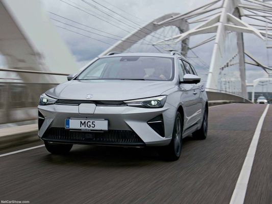 Une voiture électrique tout confortable à MG 5 EV avec une autonomie décente de 344 km et la capacité de super recharge
