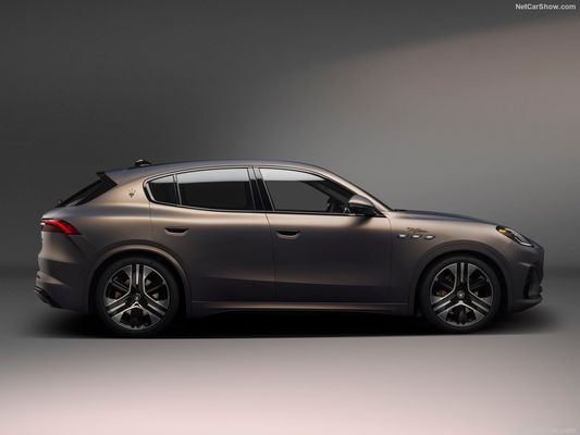 Une voiture électrique pure avec 450 kilomètres et une vitesse maximale de 325 km/h