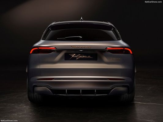 Une voiture électrique pure avec 450 kilomètres et une vitesse maximale de 325 km/h