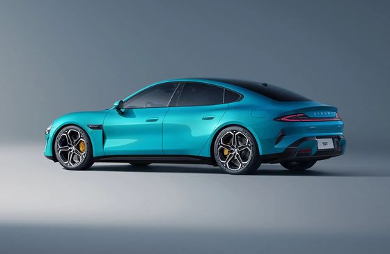 Tout nouveau Xiaomi SU7 Sedan 475 kW ou 664 ch Puissance 165 mph Nouveau véhicule énergétique