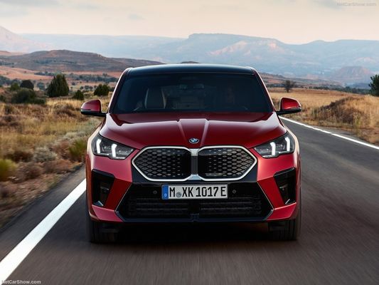 Vente à chaud voiture électrique longue portée 2024 pour BMW IX2 449Km High Speed Auto voiture nouvelle énergie