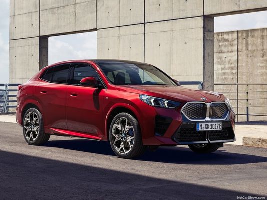 Vente à chaud voiture électrique longue portée 2024 pour BMW IX2 449Km High Speed Auto voiture nouvelle énergie