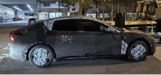 JV travaille sur la berline Jiyue 02 EV avec 544 ch avec les versions RWD&AWD de la nouvelle voiture énergétique