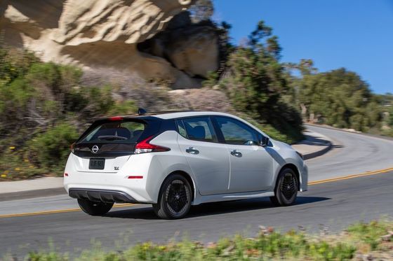 - sans essence avec une autonomie de 180 miles pour les déplacements locaux au 2024 Nissan Leaf S hatchback voitures à énergie nouvelle