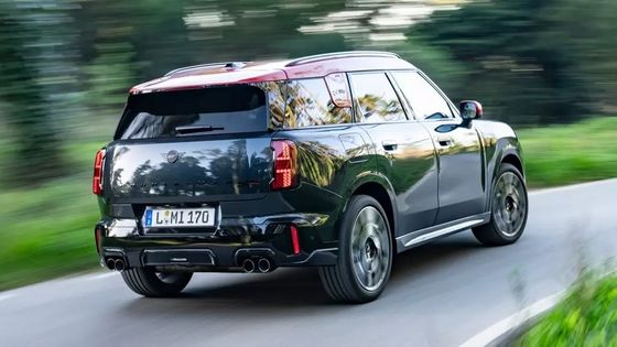 2024 Pure voiture électrique Mini Cooper Countryman E SUV de famille en forme de boîte 462km de portée avec 150km de puissance du moteur