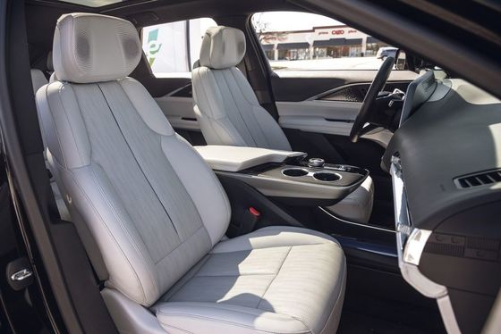 2024 Cadillac Lyriq 308 miles de portée dans une cabine plus élégante