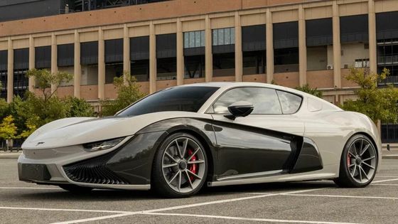 2024 Mullen GT Pure Electric Sports Car avec une autonomie de 380 km 4.2s Accélération de 0 à 100 km/h