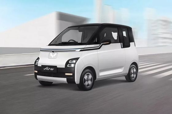 Les nouvelles mini voitures électriques Wuling Air ev RHD Air EV sont équipées d'un moteur électrique de 30/50 kW