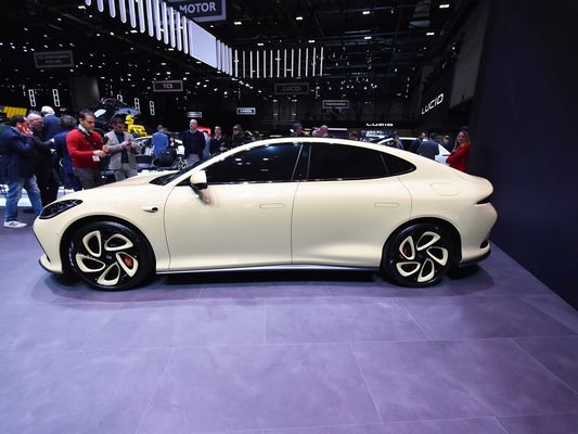 2024 Pure Electric Hatchback IM L6 Voiture électrique Avec une autonomie de 770 km