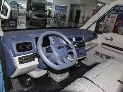 2024 SRM New Energy E3L 263km normalisé Cargo Van avec 60kw de puissance électrique pure 90kmh vitesse maximale 2 couleurs option