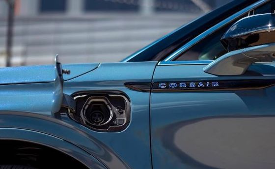 024 Lincoln Corsair Hybride vert SUV 5 passagers Lincoln Corsair vous enveloppe de fonctionnalités intelligentes