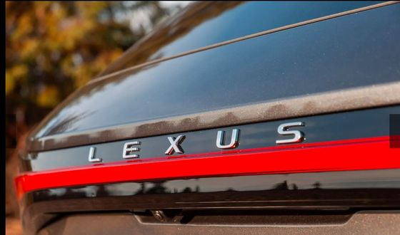 SUV crossover luxueux 2024 Lexus RX 450h+ PHEV avec une autonomie électrique de 37 miles