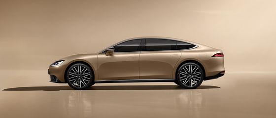 2024 Véhicule purement électrique YuanHang Y6 Sedan Avec une autonomie de 660 km