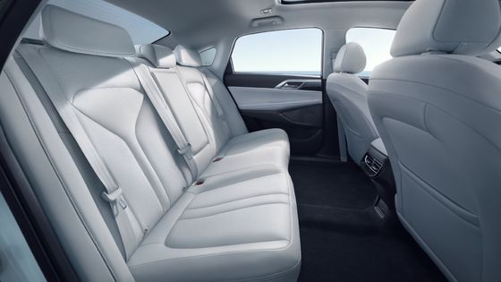 2024 Xpeng P5 Véhicule électrique EV Voiture électrique Longue portée 480km 155KW Puissance 170km/h