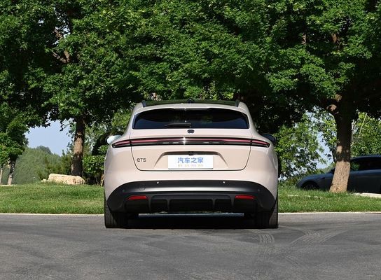 Véhicules à énergie nouvelle en stock avec des couleurs suffisantes 2024 Nio ET5T Weilai Véhicules électriques 75kwh 200km/h voiture à grande vitesse