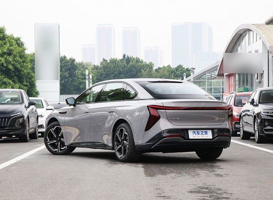 Véhicule purement électrique Chine Marque célèbre Hongqi EH7 2024 600km Pro Avec 600km de longue portée Et 4 portes/5 places Sedan