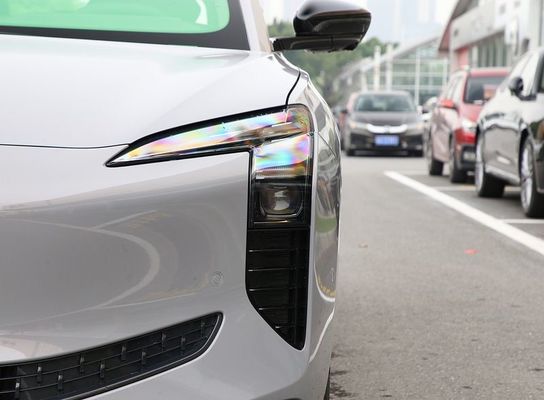 Véhicule purement électrique Chine Marque célèbre Hongqi EH7 2024 600km Pro Avec 600km de longue portée Et 4 portes/5 places Sedan