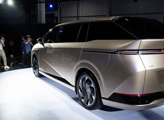 Vente en gros de voitures électriques neuves XPENG X9 2024 Big Mpv 4dw 5 portes 7 sièges Xiaopeng X9 Big Suv Véhicule énergétique