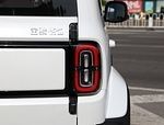 2024 Square Box La plus nouvelle voiture électrique Baojun Yueye Le plus petit jouet électrique le plus mignon Avec une autonomie de 303 Km Véhicule purement électrique